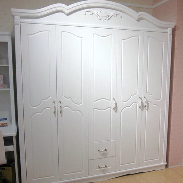 Lemari 5 Pintu Minimalis