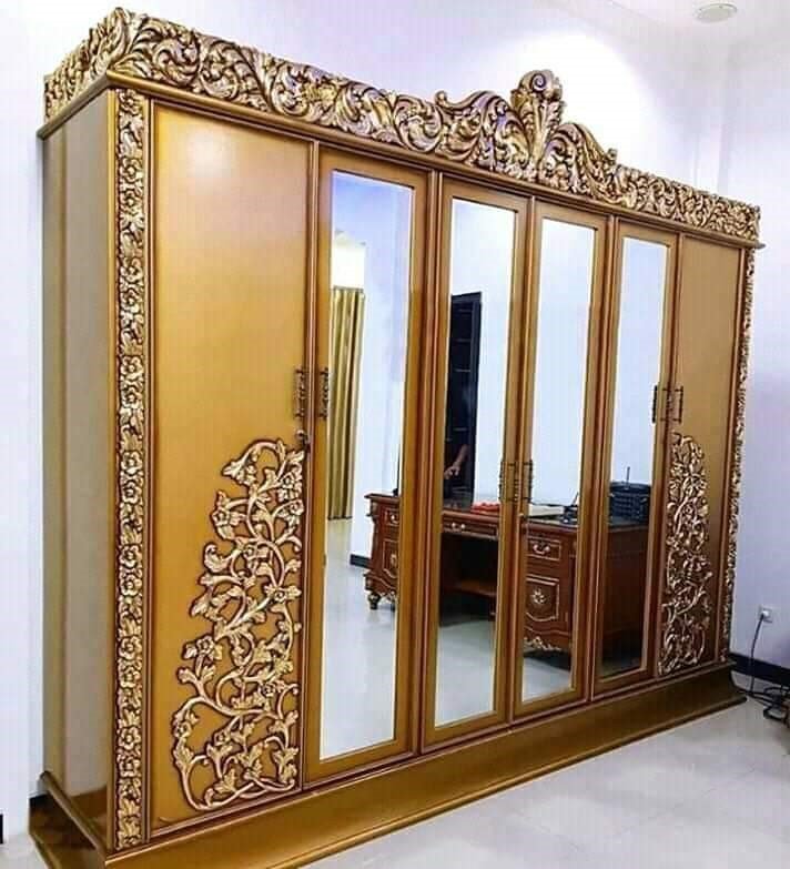 Lemari 6 Pintu Mewah