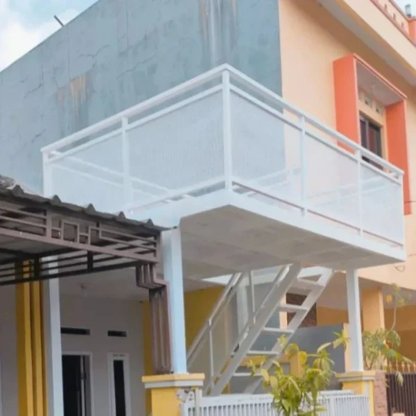 Mezzanine Balkon Di Medan