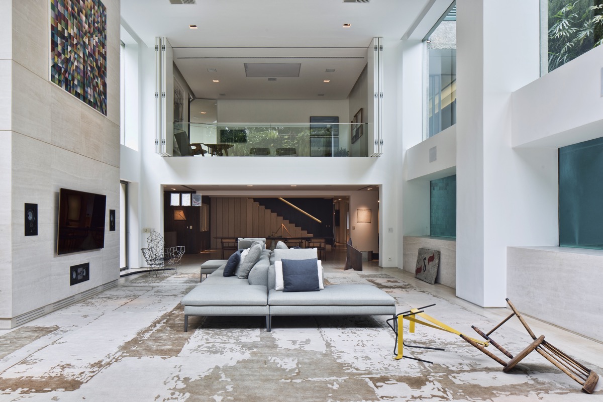 Mezzanine Living Room Medan ? Jaya Intero Hadir