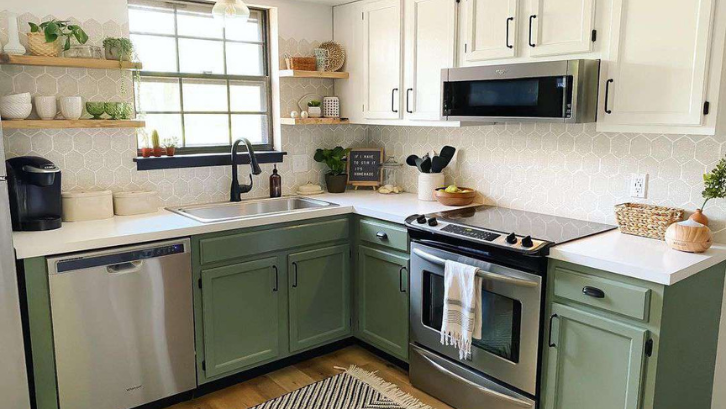 Pemasangan Kitchen Set Hijau Sage Di Medan