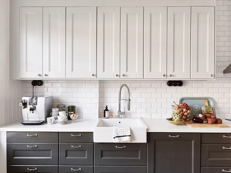 Pemasangan Kitchen Set Hitam Putih Di Medan
