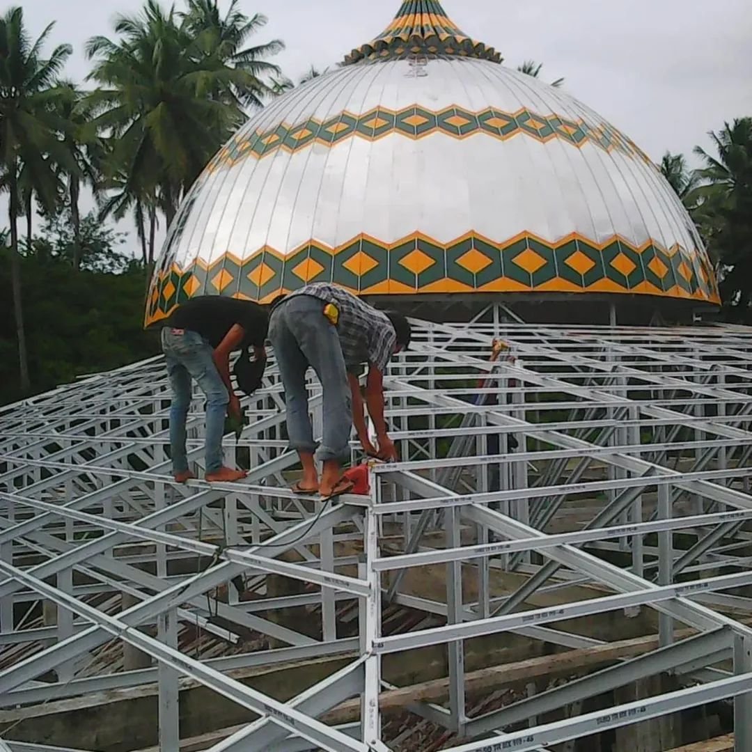 Pengerjaan Kerangka Baja Ringan Jaya Intero